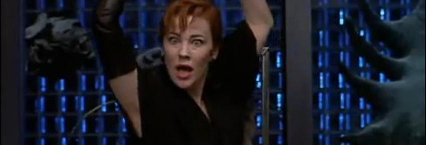 Catherine O'Hara danse sur Day-O ... contre son gré