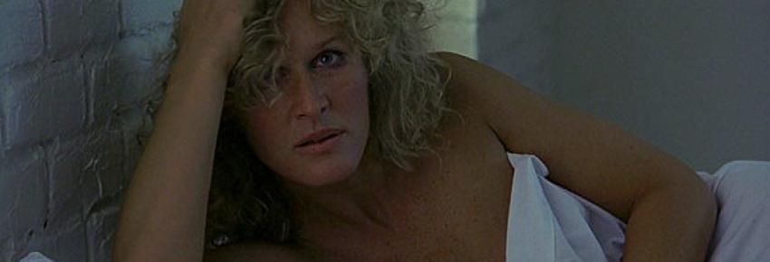 Glenn close à moitié nue dans Liaison Fatale