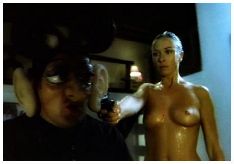 Marlene jobert nue dans la guerre de polices